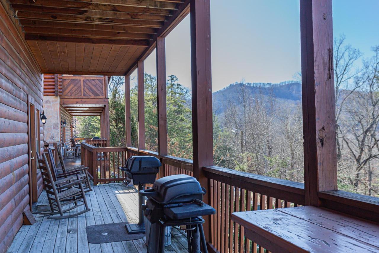 Вилла Bear Claw - Bear Claw Retreat In Pigeon Forge! Экстерьер фото