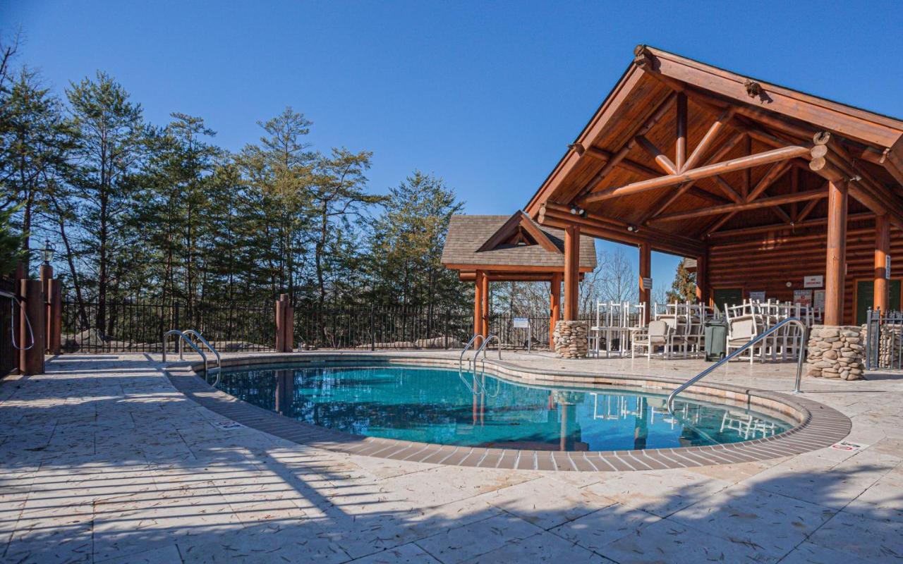 Вилла Bear Claw - Bear Claw Retreat In Pigeon Forge! Экстерьер фото